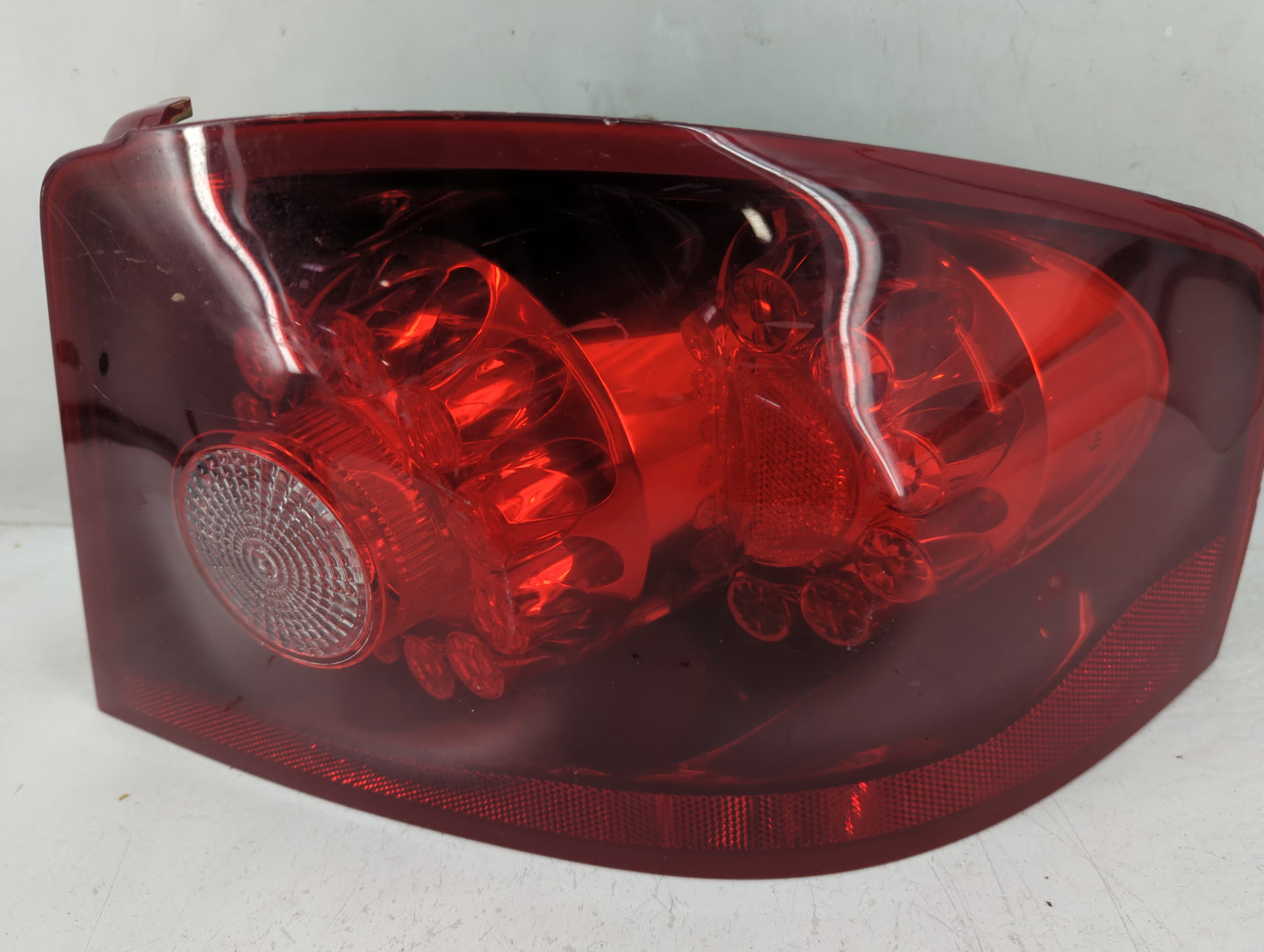 2011-2014 Dodge Avenger Tail Light Assembly Passenger Right OEM P/N:05182522AG Fits Fits 2011 2012 2013 2014 OEM Used Auto P