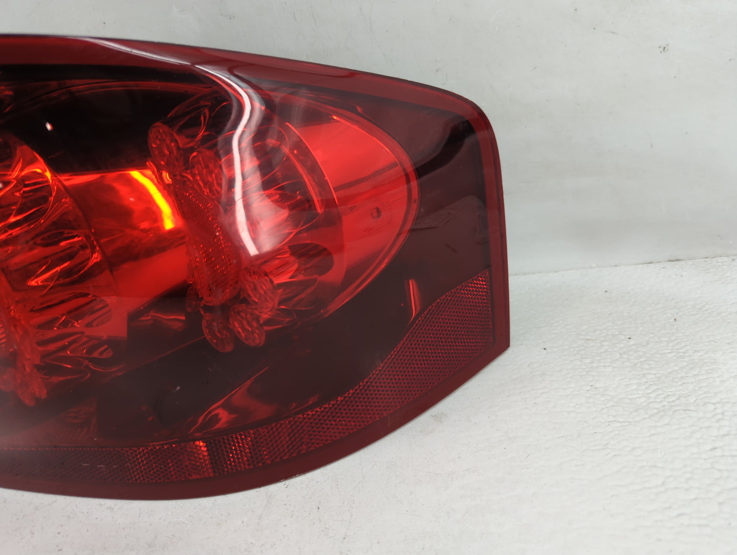2011-2014 Dodge Avenger Tail Light Assembly Passenger Right OEM P/N:05182522AB 05182522AG Fits Fits 2011 2012 2013 2014 OEM 