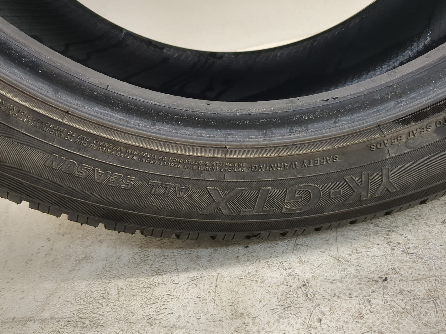 Used Tire 225/50R18 YOKOHAMA YK-GTX ALL SEASON 95V - Tread Depth 9/32 - Oemusedautoparts1.com