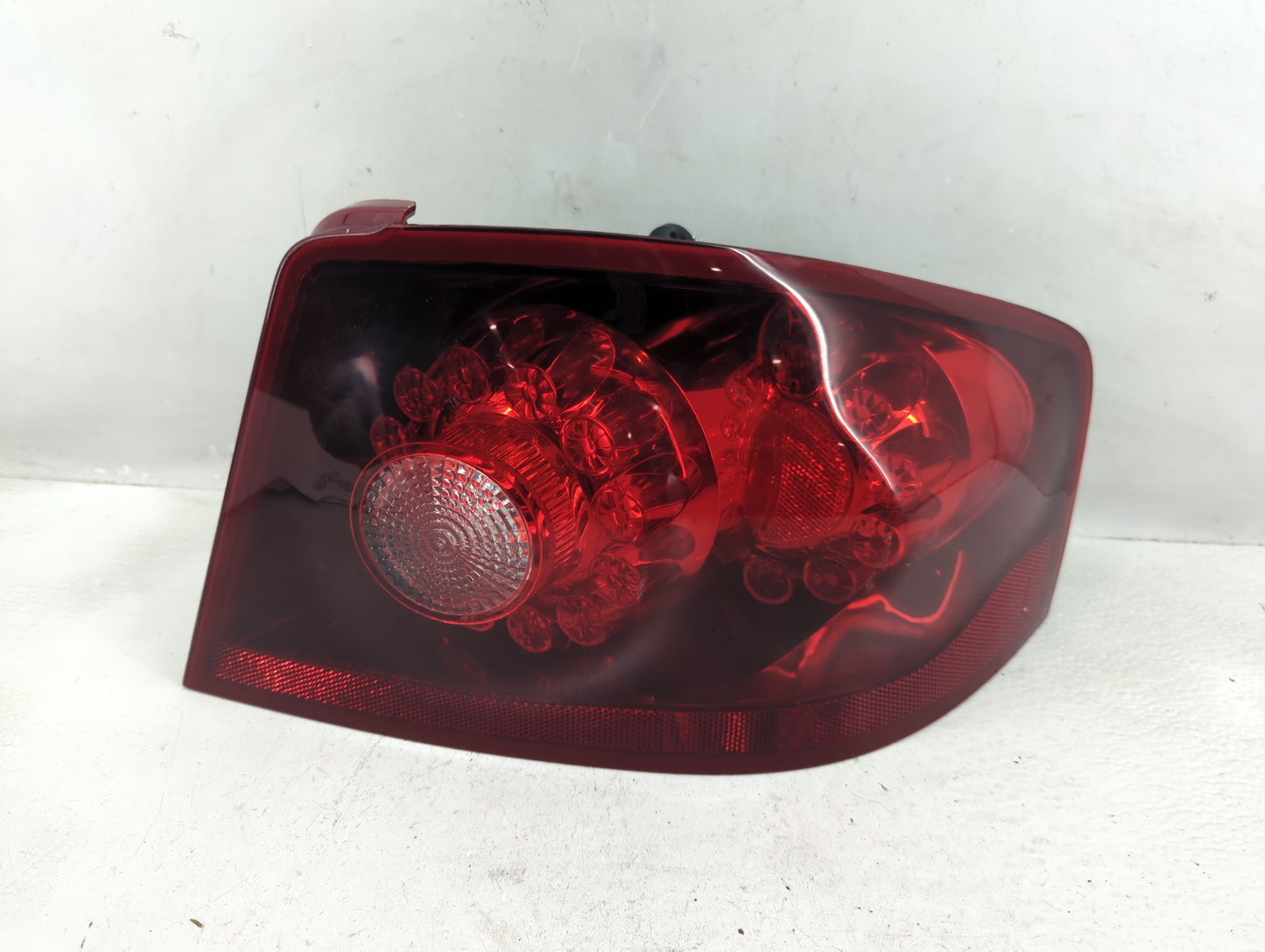 2011-2014 Dodge Avenger Tail Light Assembly Passenger Right OEM P/N:05182522AG Fits Fits 2011 2012 2013 2014 OEM Used Auto P