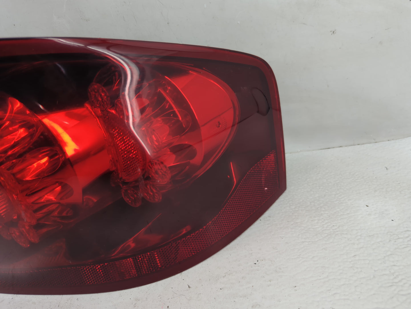 2011-2014 Dodge Avenger Tail Light Assembly Passenger Right OEM P/N:05182522AG Fits Fits 2011 2012 2013 2014 OEM Used Auto P