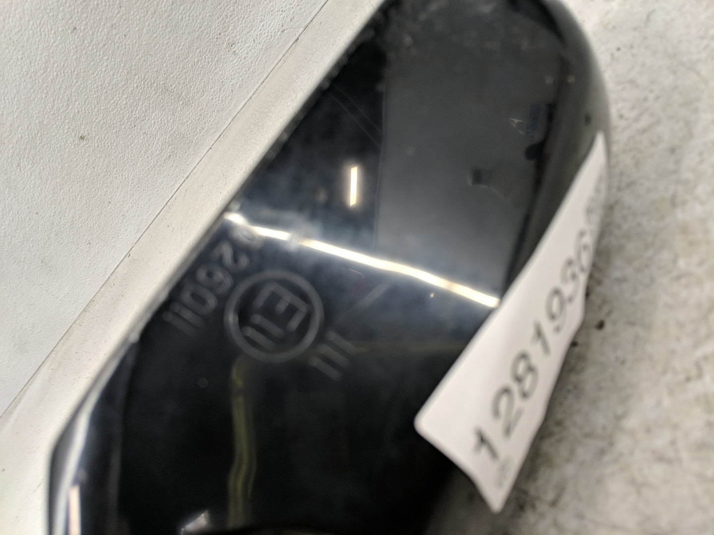 2013-2014 Dodge Avenger Passenger Side View Mirror - Right Door Mirror OEM Used - Oemusedautoparts1.com