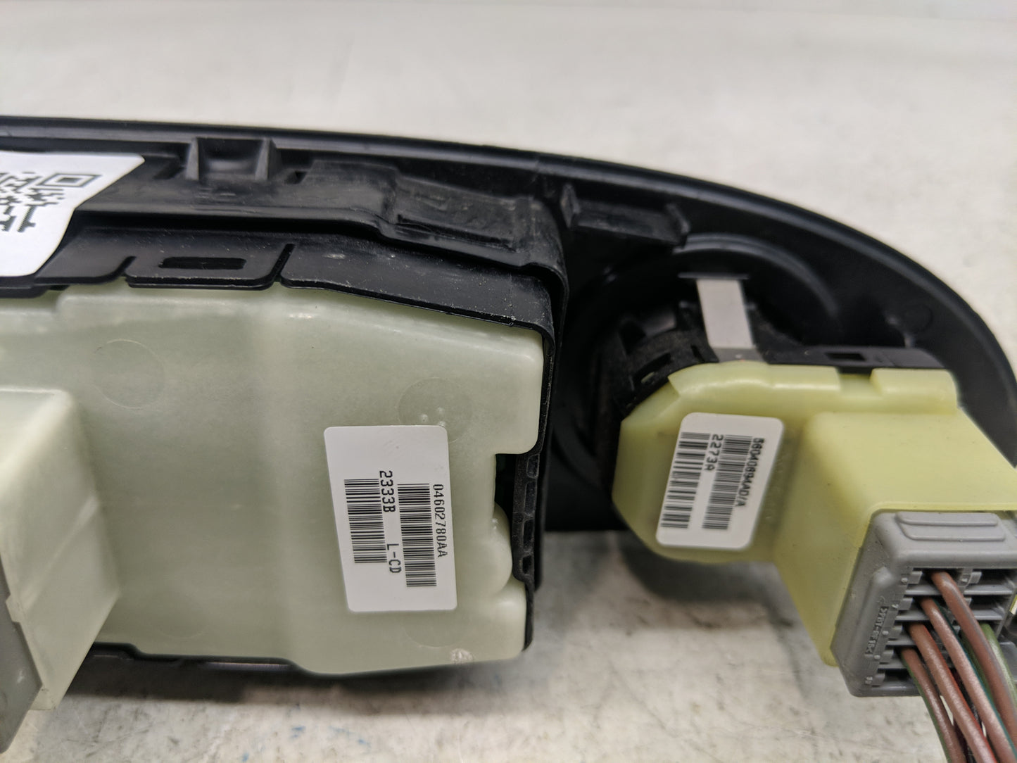 2008-2014 Dodge Avenger Master Power Window Switch Replacement Driver Side Left P/N:04602780AA Fits OEM Used Auto Parts - Oe