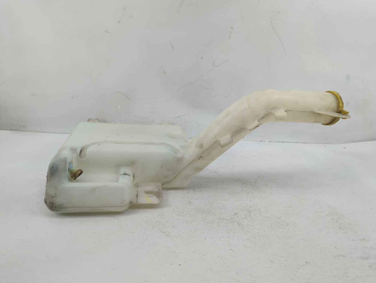 2011-2014 Dodge Avenger Windshield Washer Fluid Reservoir Bottle Oem - Oemusedautoparts1.com