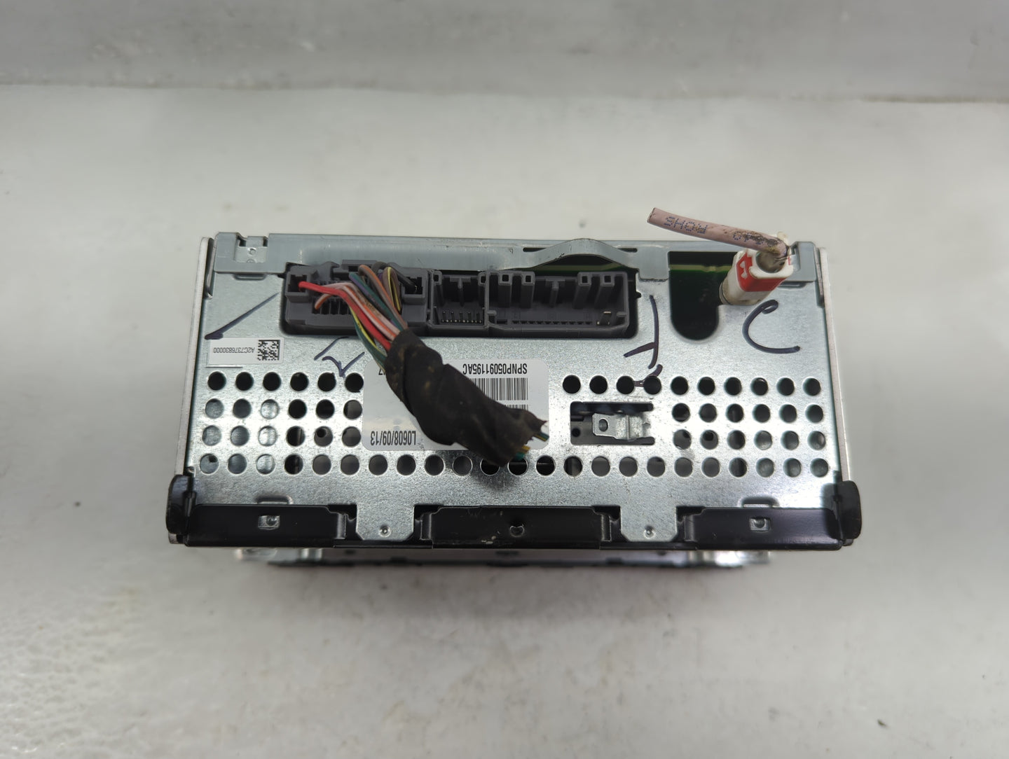 2013-2014 Dodge Avenger Radio AM FM Cd Player Receiver Replacement P/N:05091195AC Fits Fits 2012 2013 2014 2015 2016 2017 OE