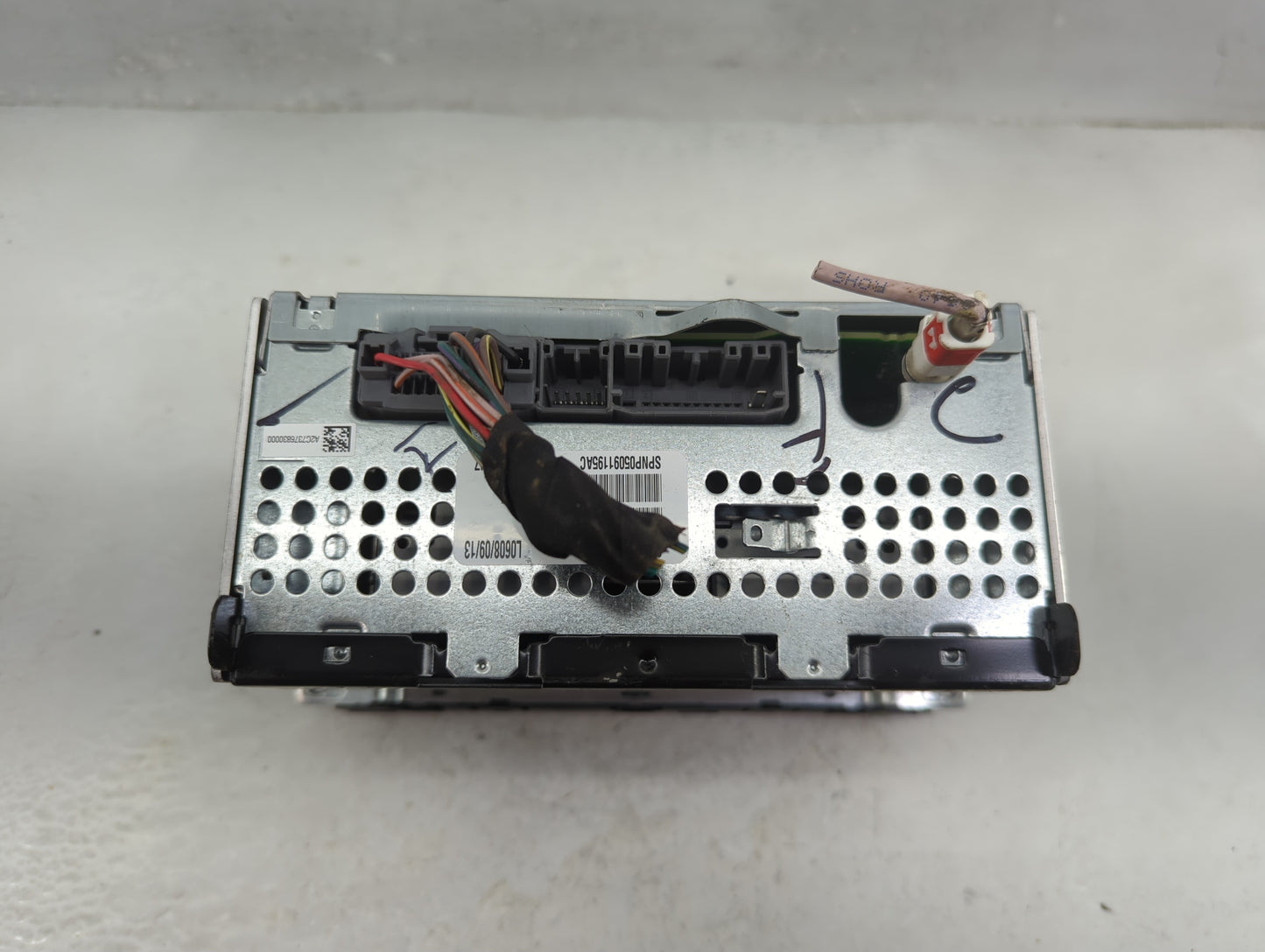 2013-2014 Dodge Avenger Radio AM FM Cd Player Receiver Replacement P/N:05091195AC Fits Fits 2012 2013 2014 2015 2016 2017 OE