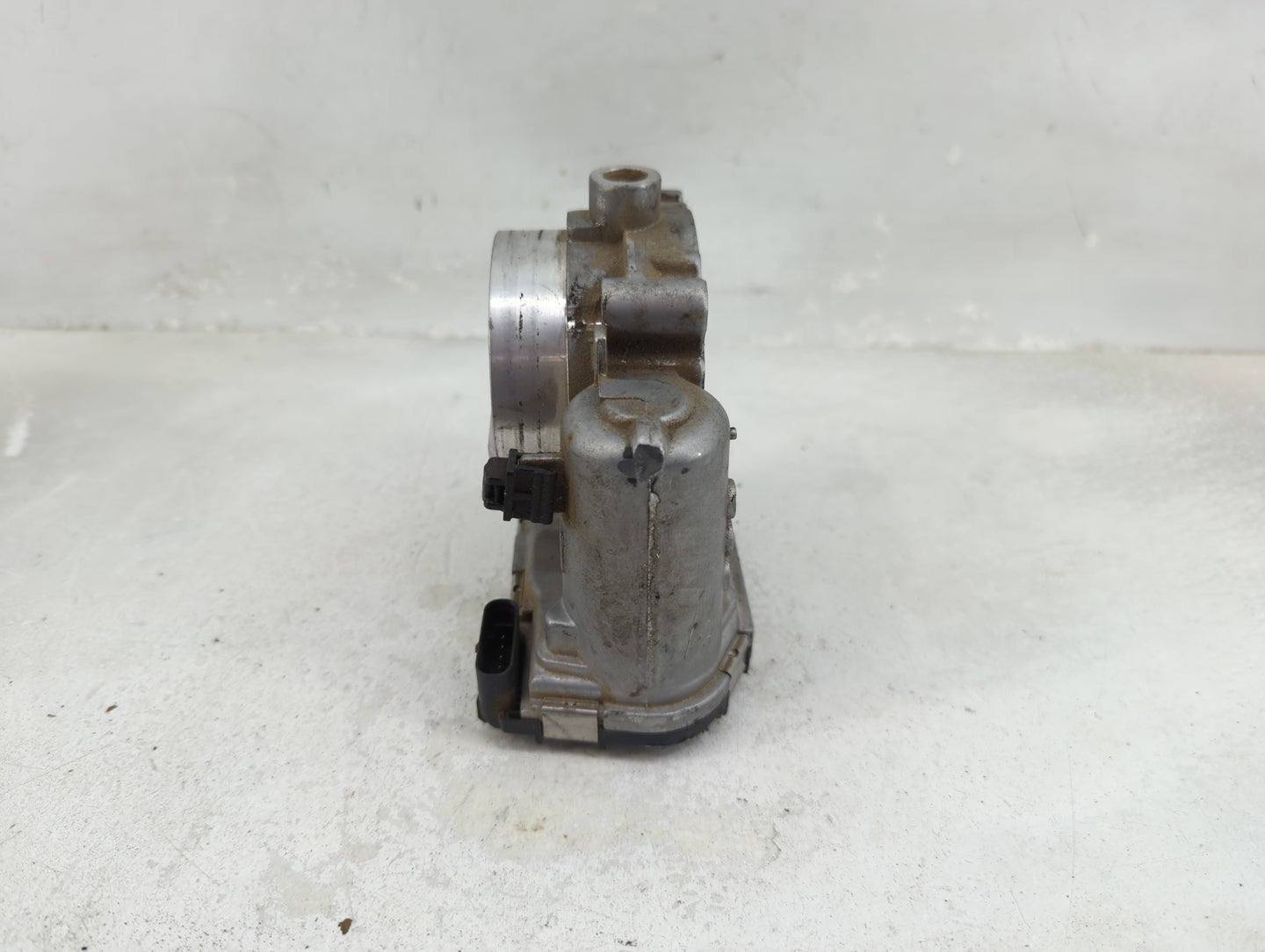 2011-2014 Dodge Avenger Throttle Body P/N:0 280 750 570 05184349AC Fits OEM Used Auto Parts - Oemusedautoparts1.com