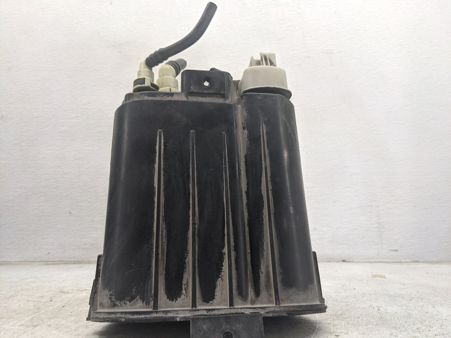 2014 Dodge Avenger Fuel Vapor Charcoal Canister - Oemusedautoparts1.com