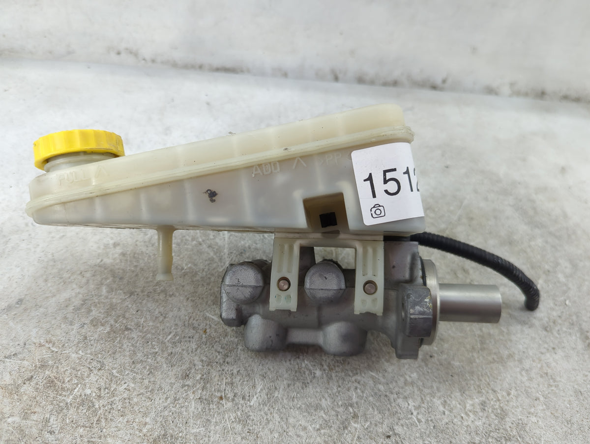 2008-2014 Dodge Avenger Brake Master Cylinder 1512020 - Oemusedautoparts1.com