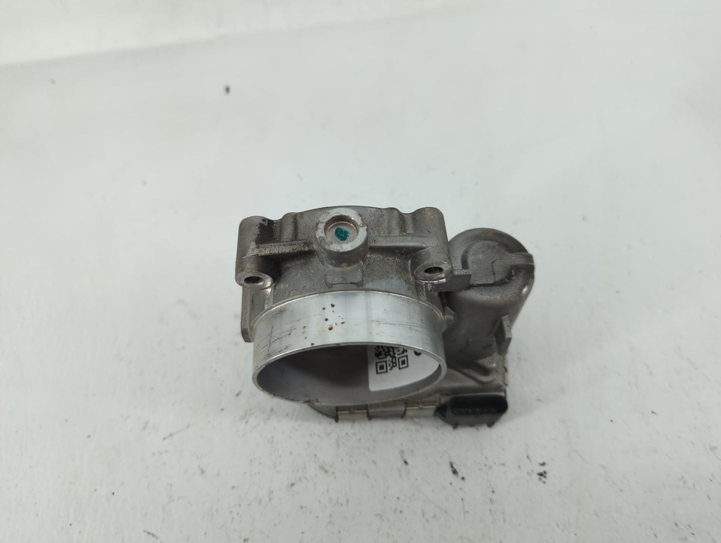 2011-2014 Dodge Avenger Throttle Body P/N:05184349AE 05184349AC Fits OEM Used Auto Parts - Oemusedautoparts1.com