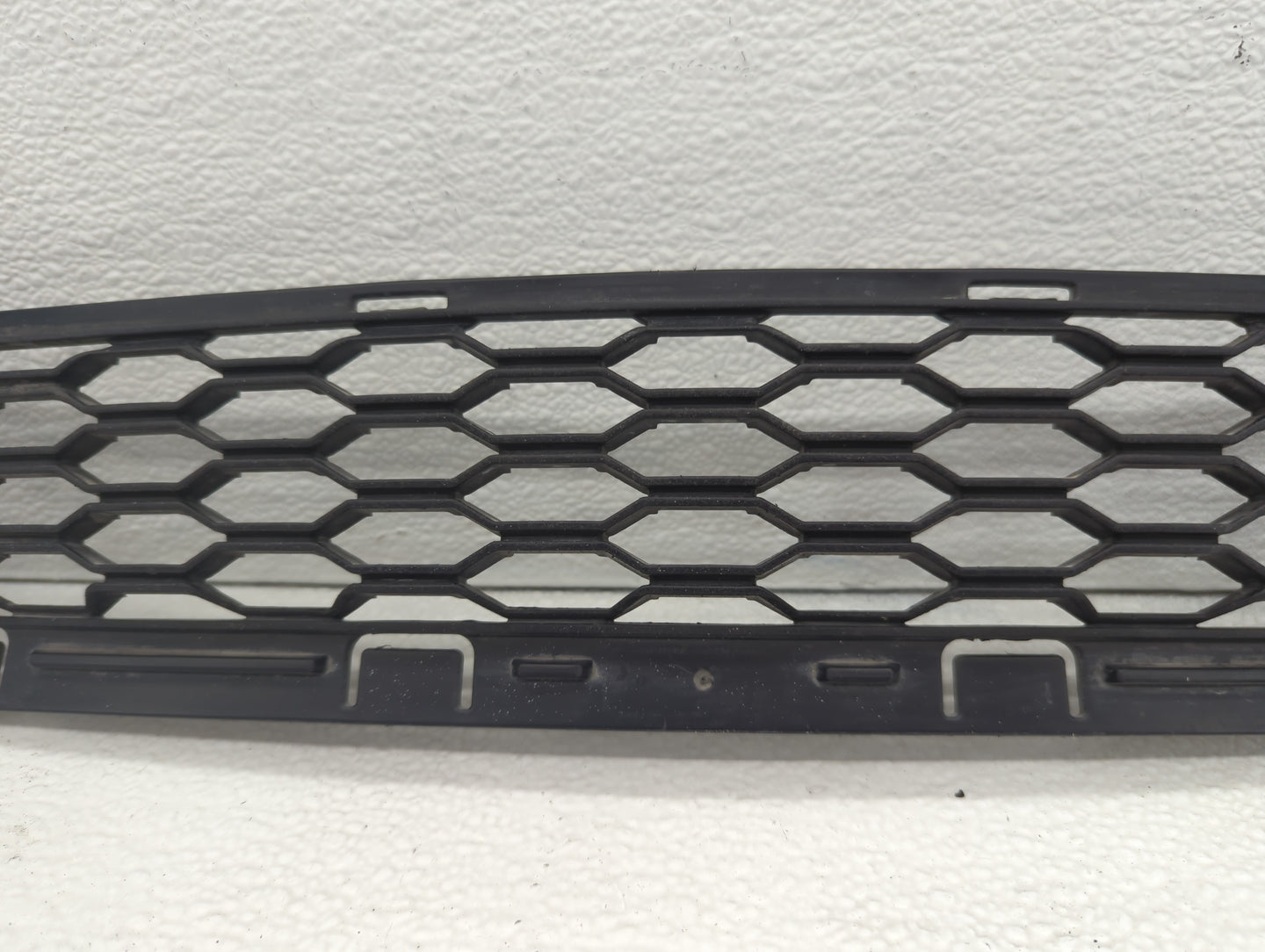 2011-2014 Dodge Avenger Front Grille Bumper Not Included - Oemusedautoparts1.com