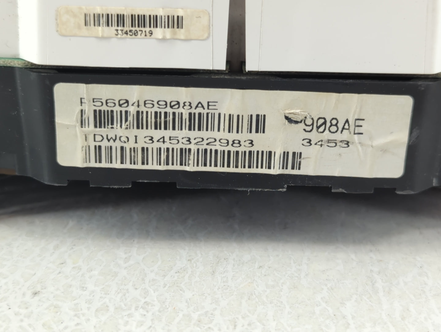 2011-2014 Dodge Avenger Instrument Cluster Speedometer Gauges P/N:P56046908AE Fits Fits 2011 2012 2013 2014 OEM Used Auto Pa
