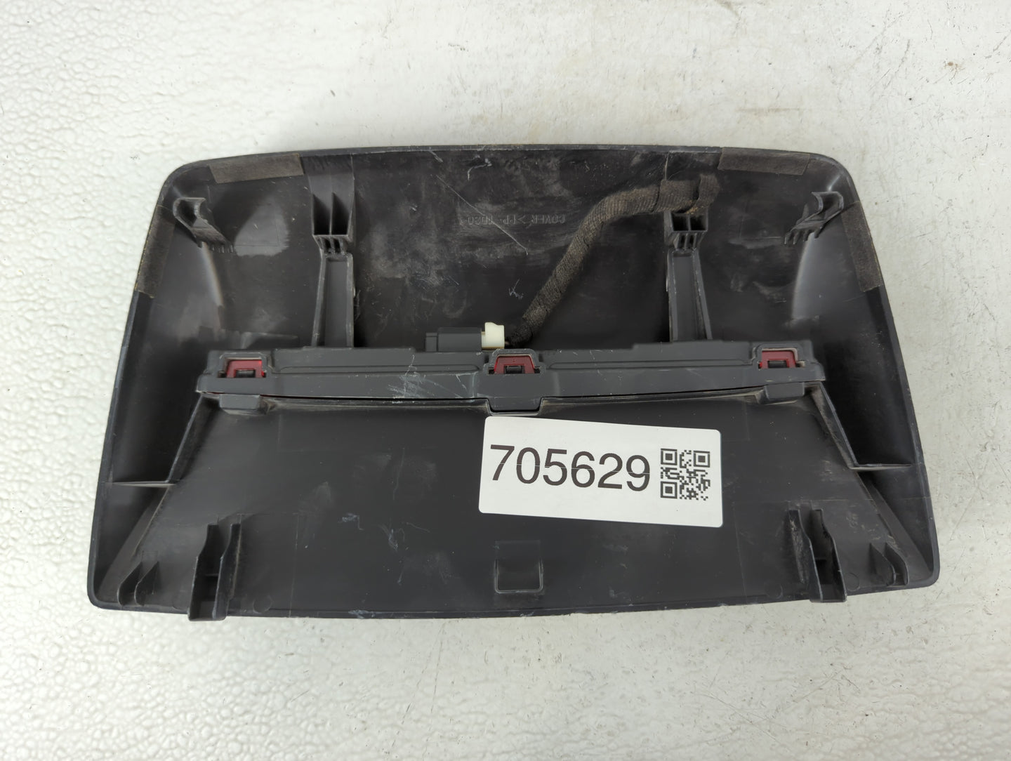 2014 Dodge Avenger Third Brake Light Tail Light P/N:GHK1-51580 Fits OEM Used Auto Parts - Oemusedautoparts1.com