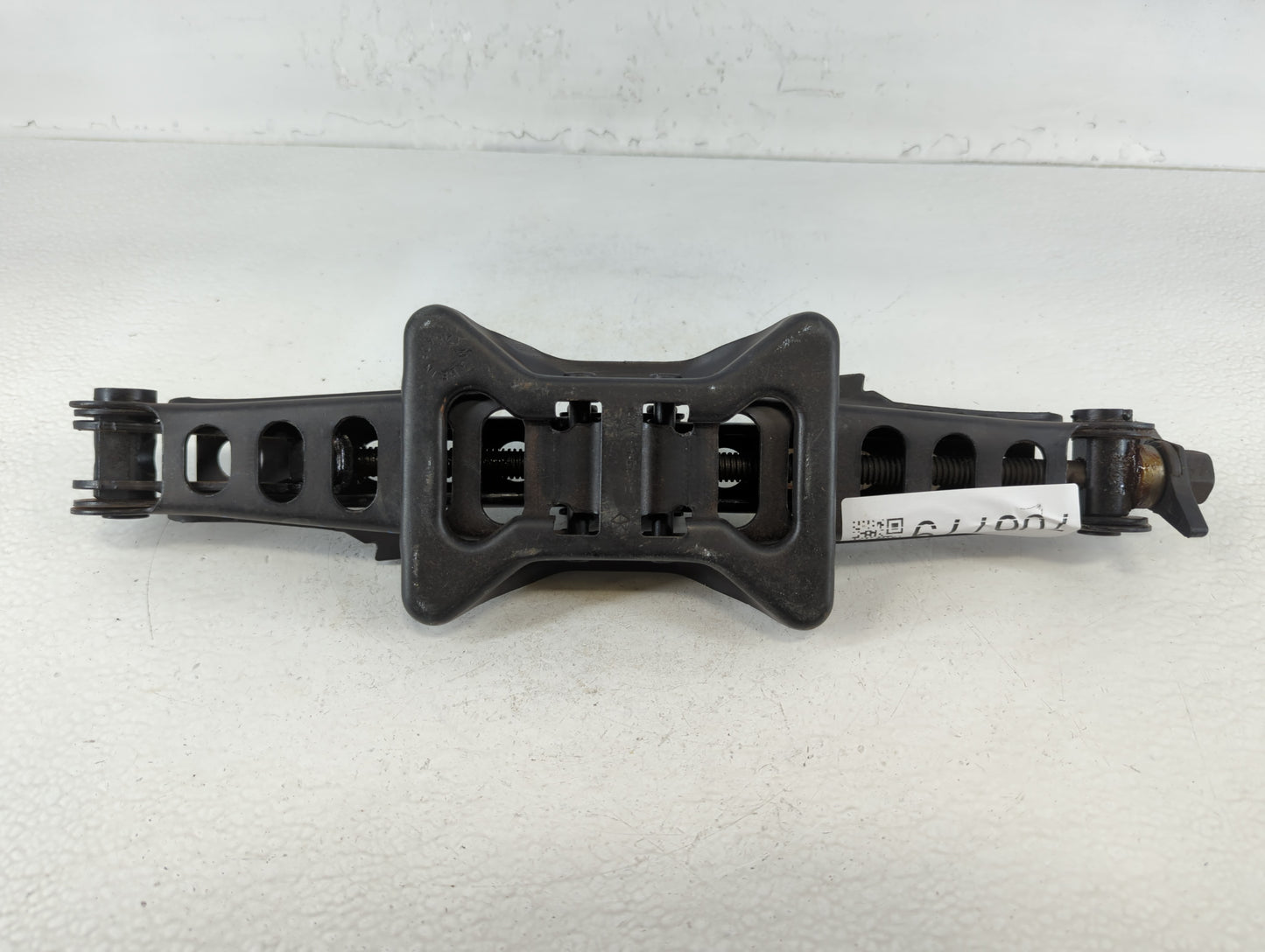 2014 Dodge Avenger Spare Scissor Car Jack - Oemusedautoparts1.com