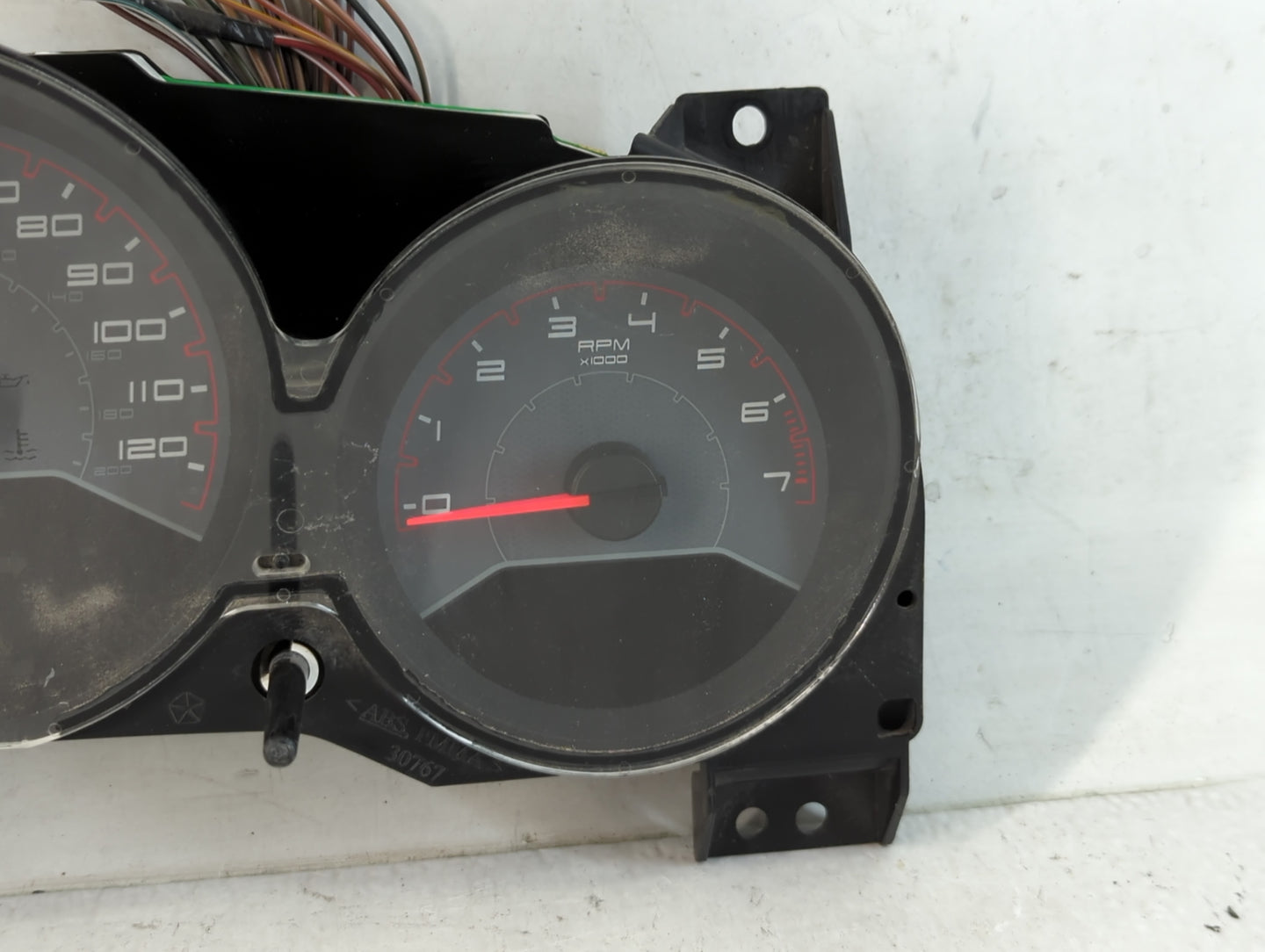 2011-2014 Dodge Avenger Instrument Cluster Speedometer Gauges P/N:P56946511AH Fits Fits 2011 2012 2013 2014 OEM Used Auto Pa