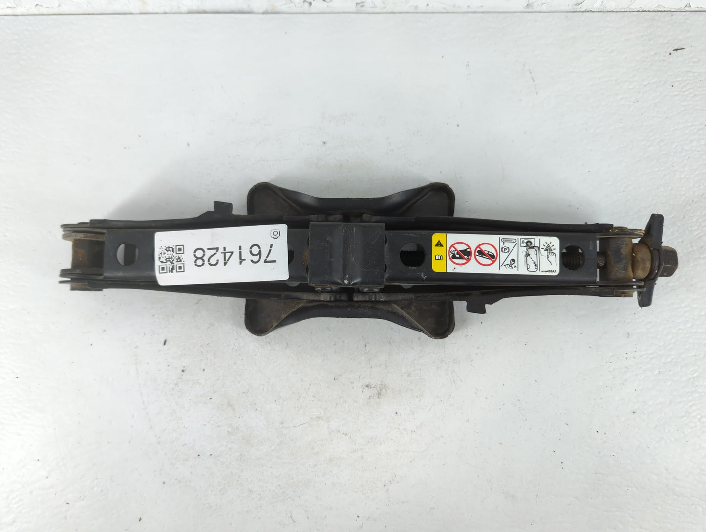 2014 Dodge Avenger Spare Scissor Car Jack - Oemusedautoparts1.com