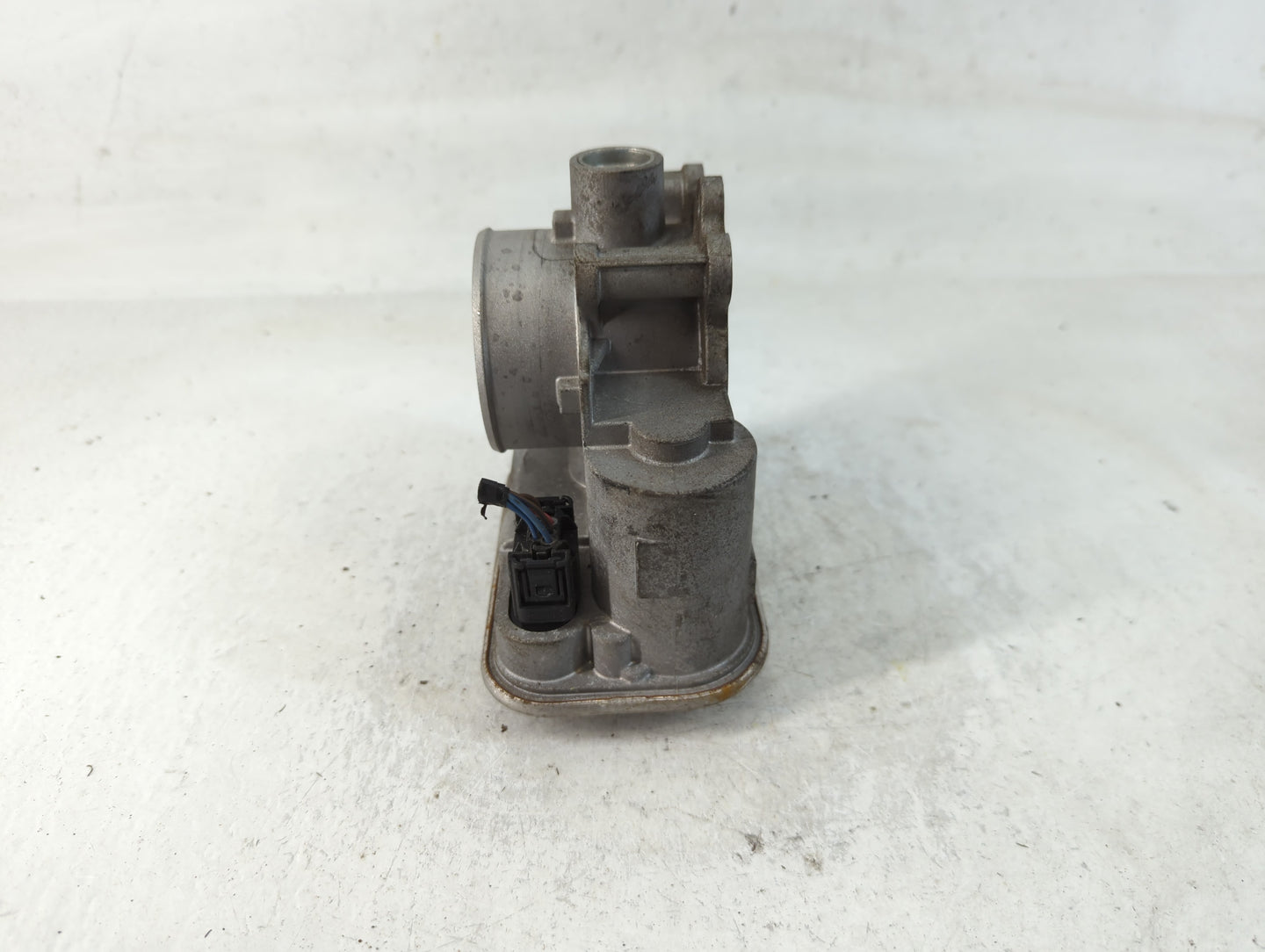 2008-2014 Dodge Avenger Throttle Body Fits Fits 2007 2008 2009 2010 2011 2012 2013 2014 2015 2016 2017 2018 OEM Used Auto Pa