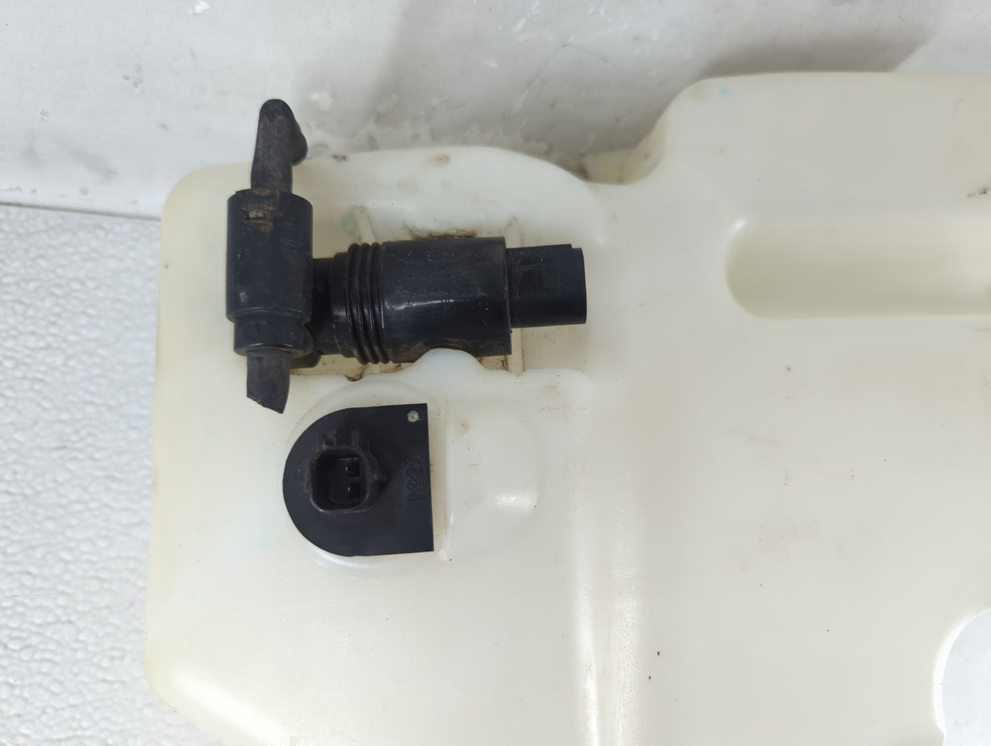 Dodge Caravan Windshield Washer Fluid Reservoir Bottle Oem - Oemusedautoparts1.com