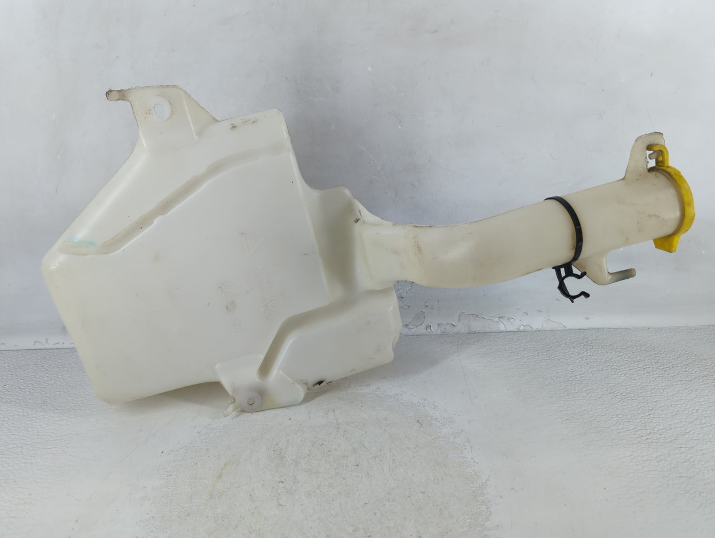 Dodge Caravan Windshield Washer Fluid Reservoir Bottle Oem - Oemusedautoparts1.com