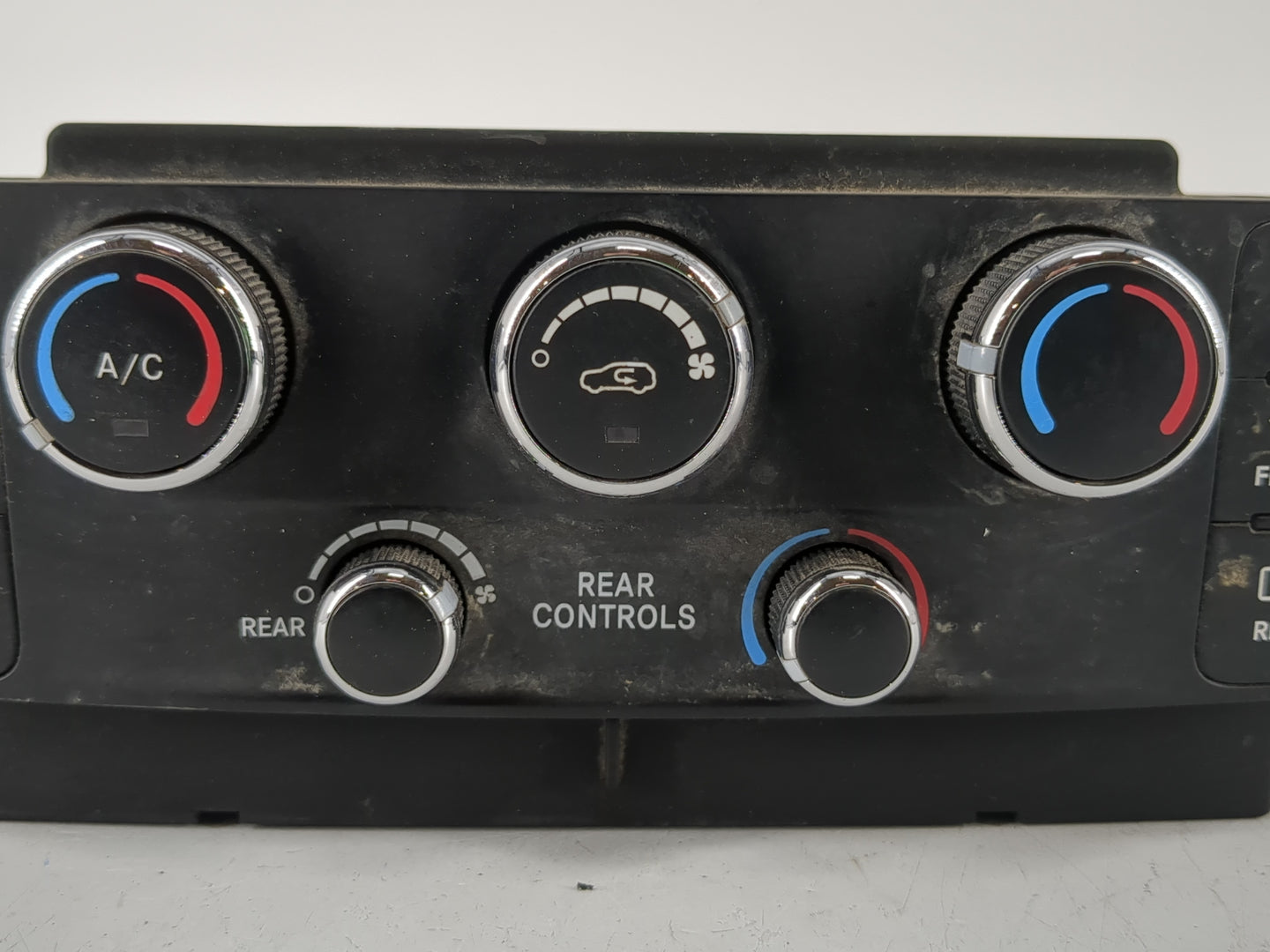 2014 Dodge Caravan Climate Control Module Temperature AC/Heater Replacement P/N:P55111240AF Fits OEM Used Auto Parts - Oemus