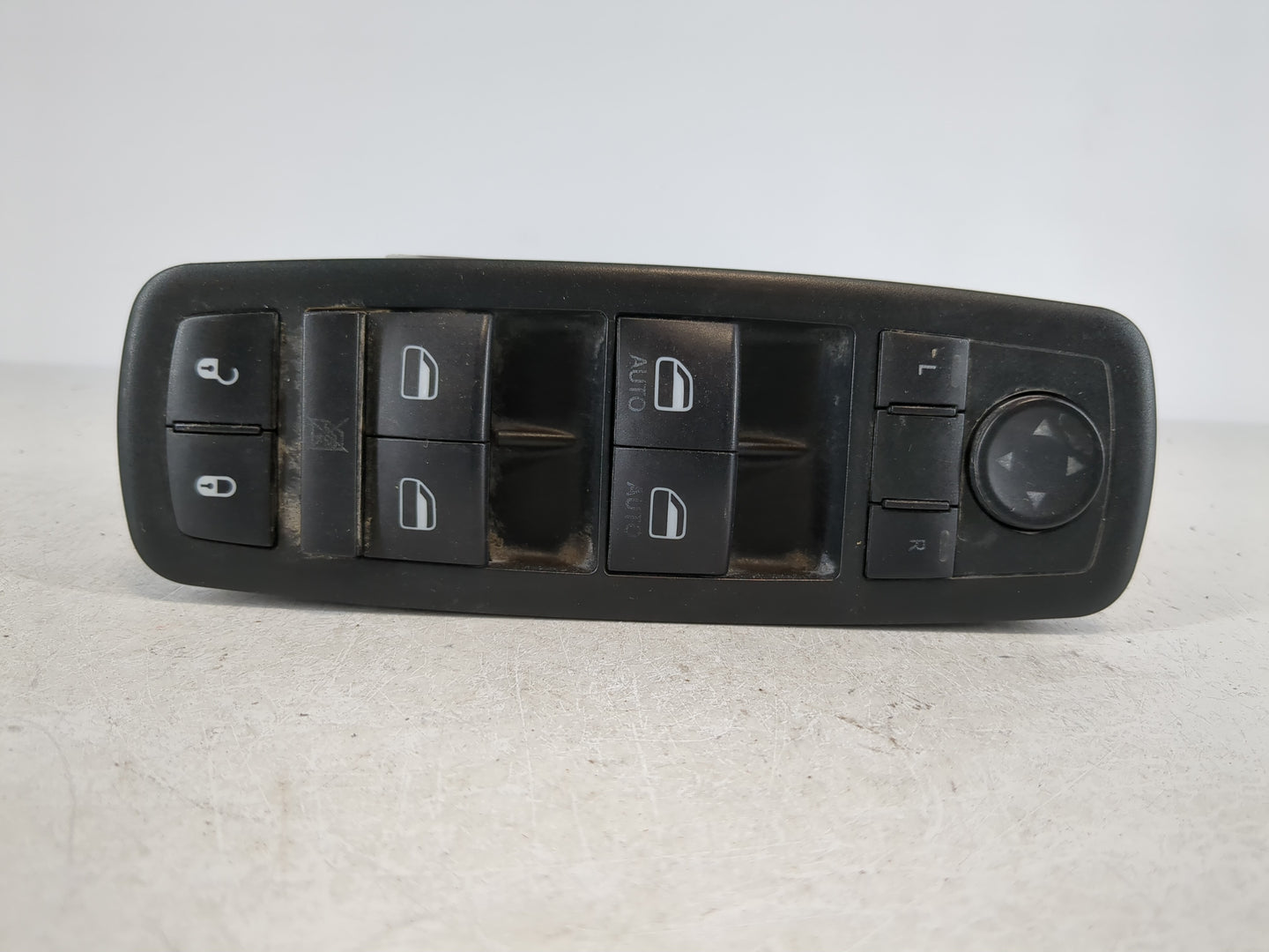 2014 Dodge Caravan Master Power Window Switch Replacement Driver Side Left P/N:68110871AA Fits OEM Used Auto Parts - Oemused