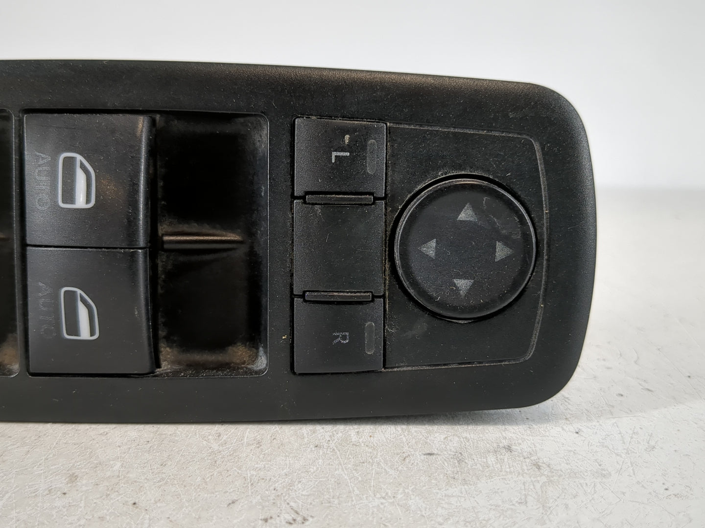 2014 Dodge Caravan Master Power Window Switch Replacement Driver Side Left P/N:68110871AA Fits OEM Used Auto Parts - Oemused