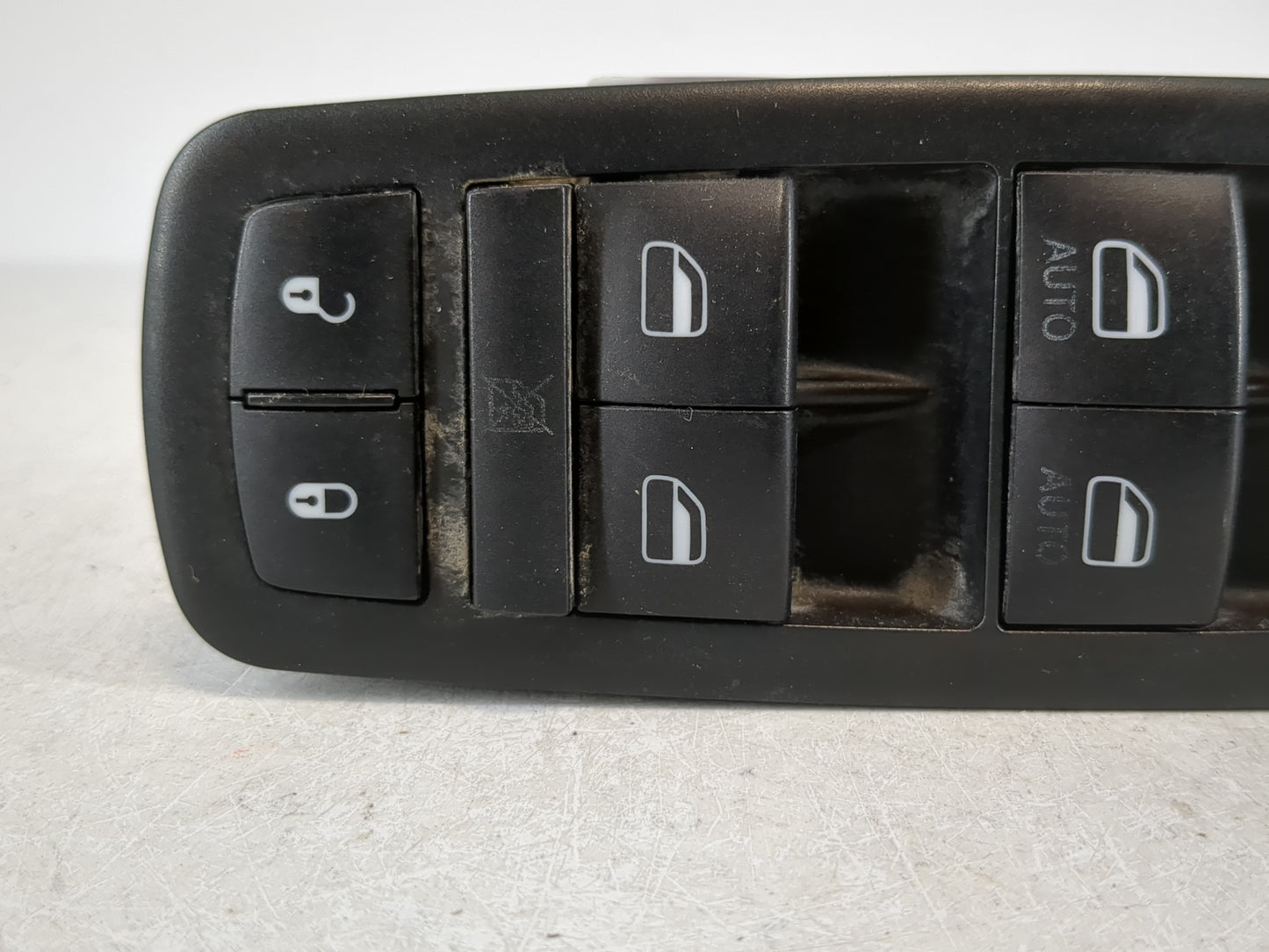 2014 Dodge Caravan Master Power Window Switch Replacement Driver Side Left P/N:68110871AA Fits OEM Used Auto Parts - Oemused