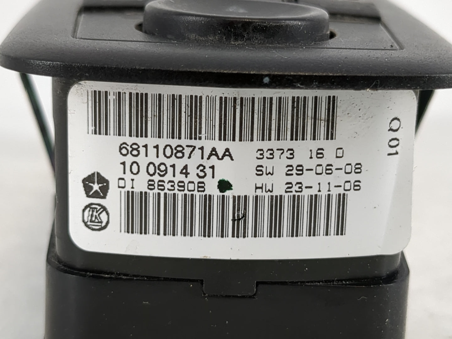 2014 Dodge Caravan Master Power Window Switch Replacement Driver Side Left P/N:68110871AA Fits OEM Used Auto Parts - Oemused
