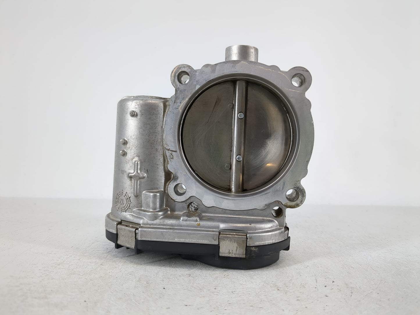 2014 Dodge Caravan Throttle Body P/N:05184349AC Fits Fits 2011 2012 2013 2015 2016 2017 2018 2019 2020 2021 2022 OEM Used Au