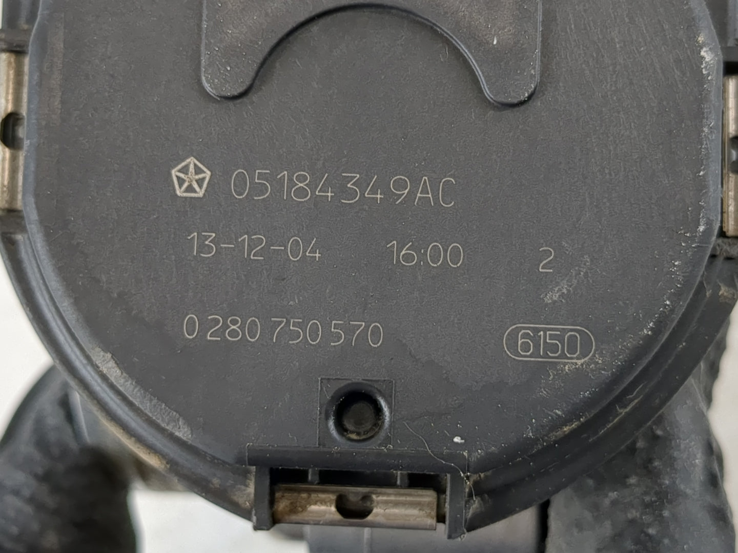 2014 Dodge Caravan Throttle Body P/N:05184349AC Fits Fits 2011 2012 2013 2015 2016 2017 2018 2019 2020 2021 2022 OEM Used Au
