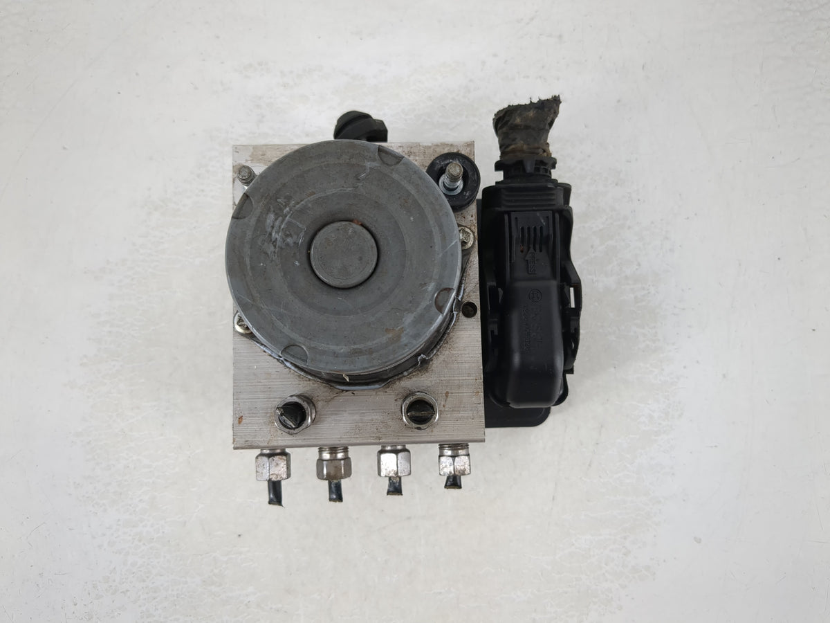 2014 Dodge Caravan Anti-Lock Brake ABS Pump Module Actuator OEM P/N:68183803AC Fits OEM Used Auto Parts - Oemusedautoparts1.