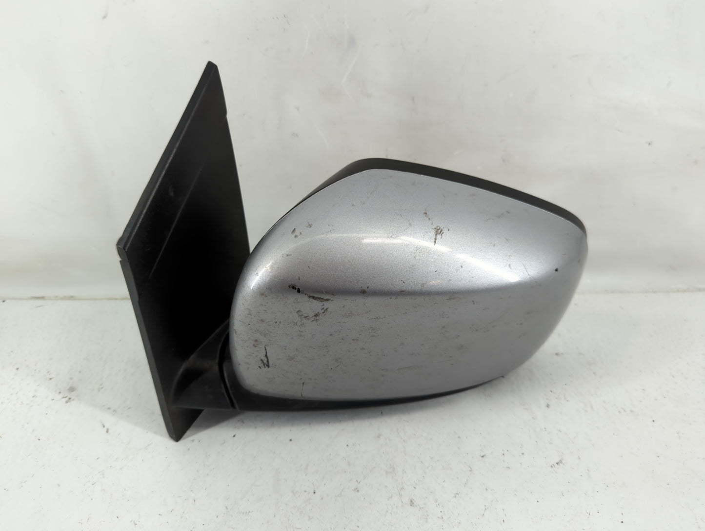 2014 Dodge Caravan Driver Side View Mirror - Left Door Mirror OEM Used - Oemusedautoparts1.com