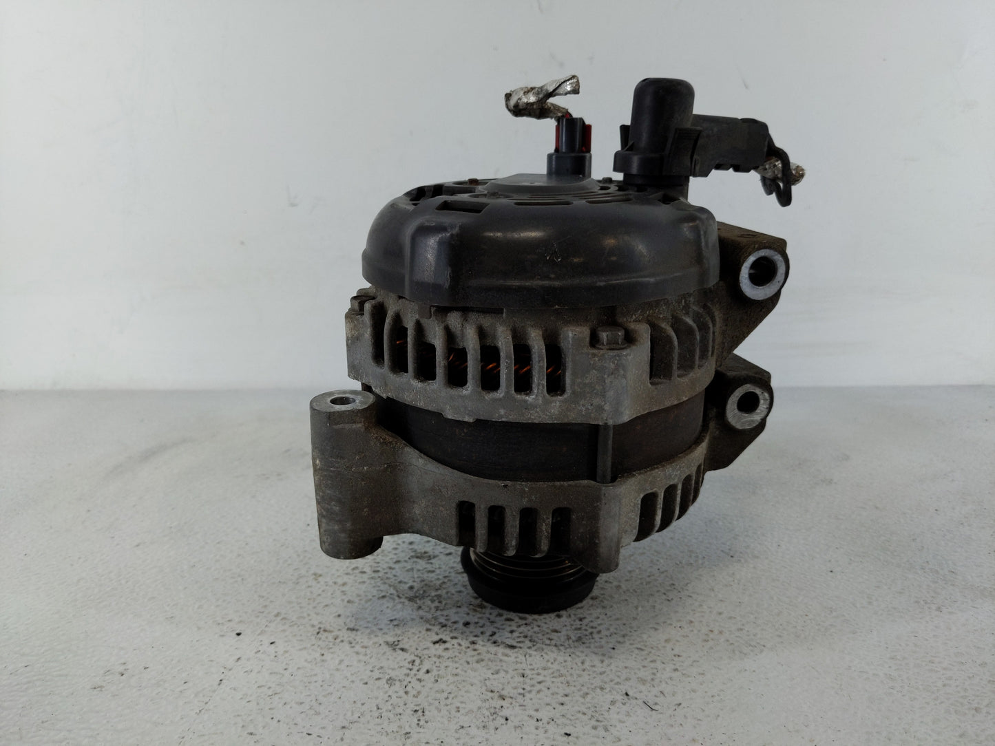 2014 Dodge Caravan Alternator Replacement Generator Charging Assembly Engine OEM P/N:P04801624AD 4201624AE Fits OEM Used Aut