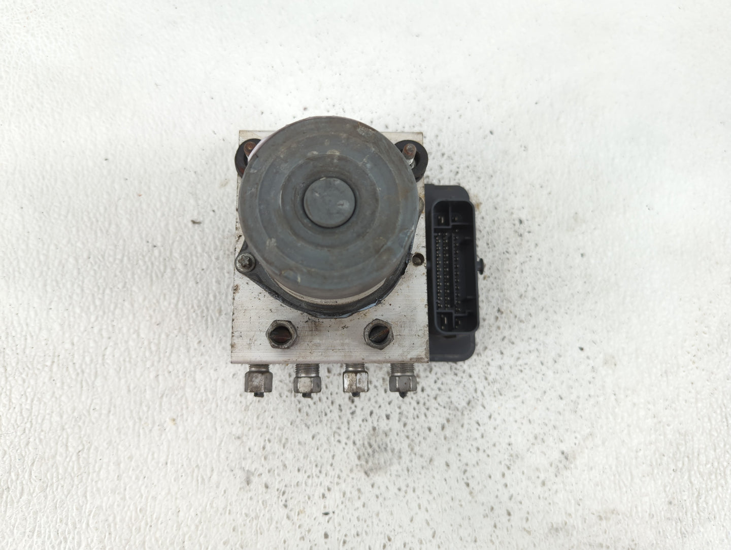 2014 Dodge Caravan ABS Pump Control Module Replacement P/N:P68183803AC Fits OEM Used Auto Parts - Oemusedautoparts1.com