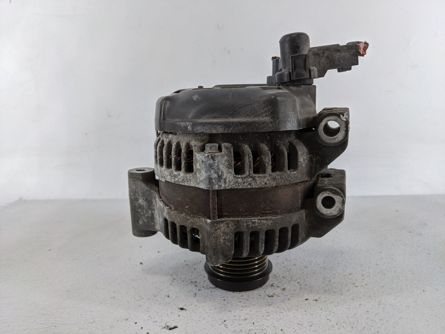 2014 Dodge Caravan Alternator Replacement Generator Charging Assembly Engine OEM P/N:P04801624AD Fits OEM Used Auto Parts - 