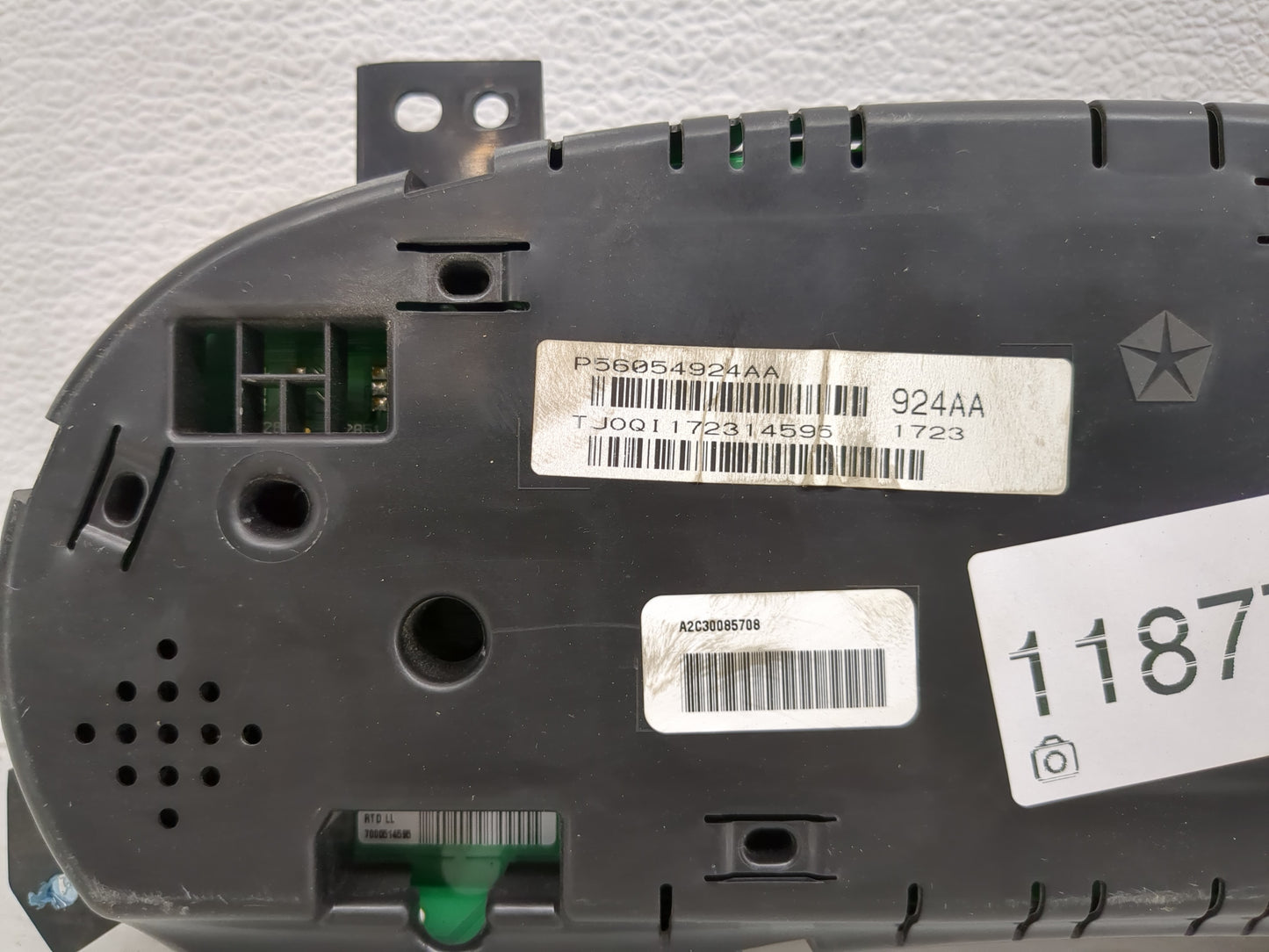 2014 Dodge Caravan Instrument Cluster Speedometer Gauges P/N:P56054924AA Fits OEM Used Auto Parts - Oemusedautoparts1.com