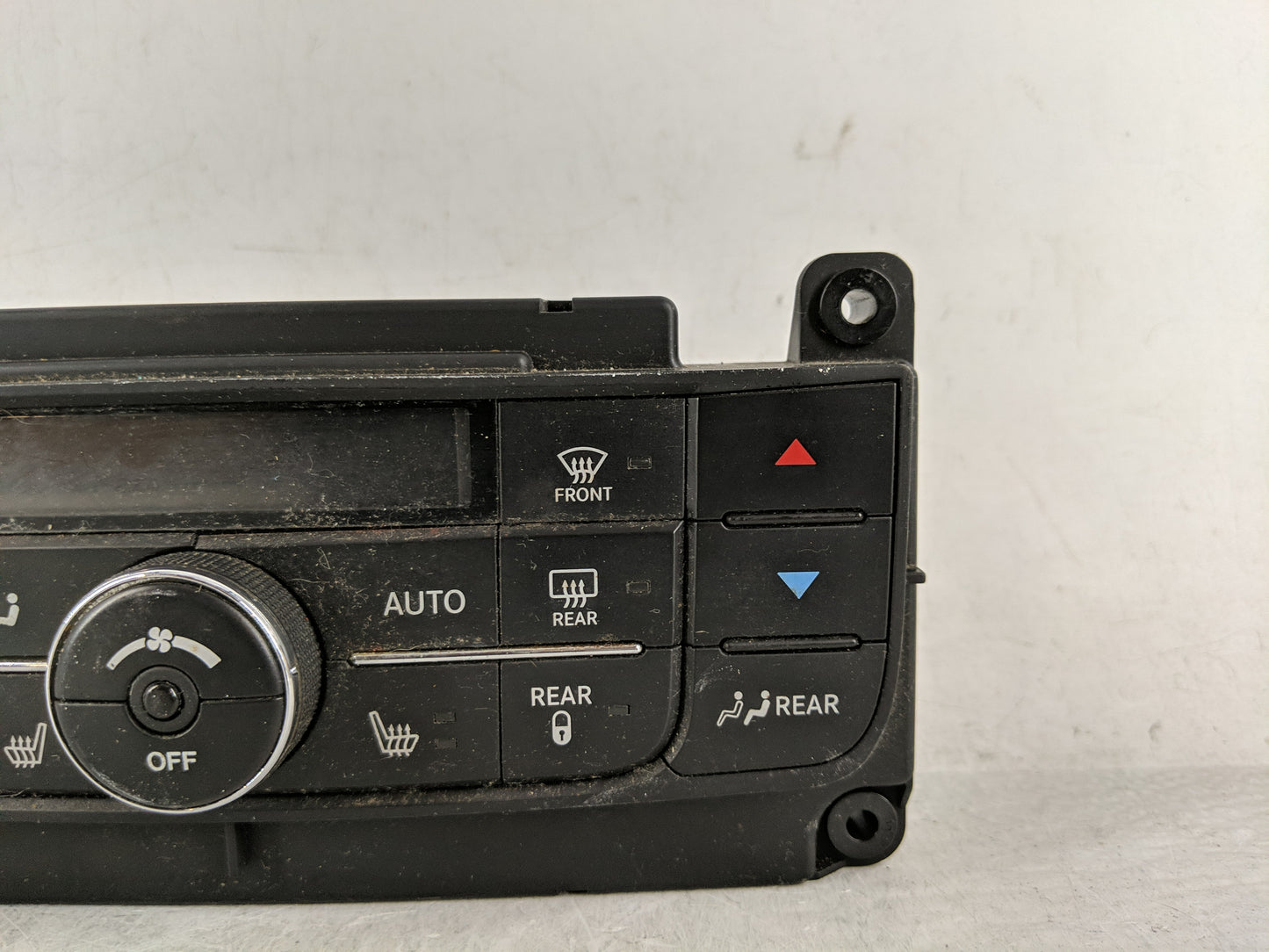 2014 Dodge Caravan Climate Control Module Temperature AC/Heater Replacement P/N:P55111367AF Fits OEM Used Auto Parts - Oemus