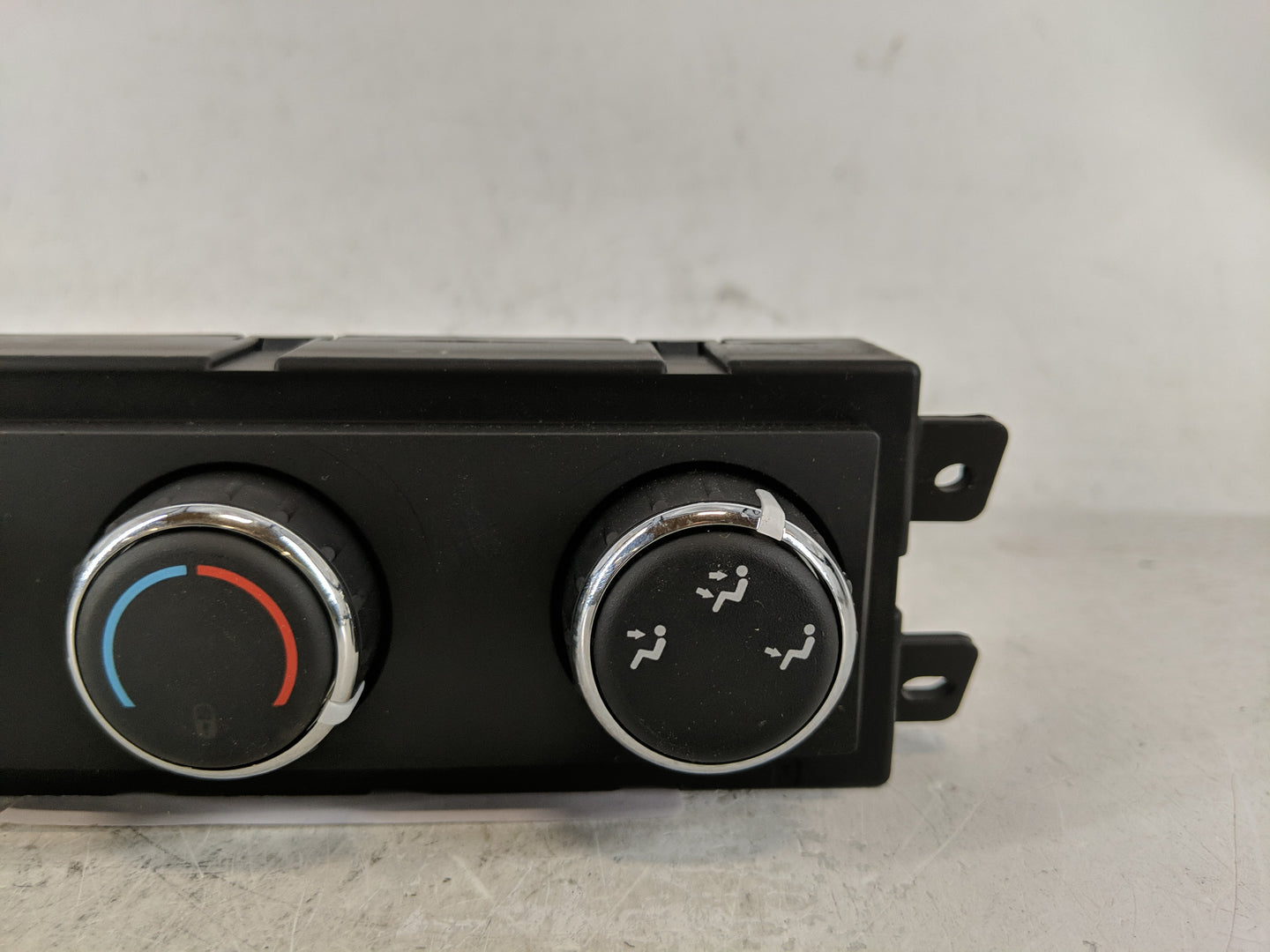 2014 Dodge Caravan Climate Control Module Temperature AC/Heater Replacement P/N:55111312AC Fits OEM Used Auto Parts - Oemuse