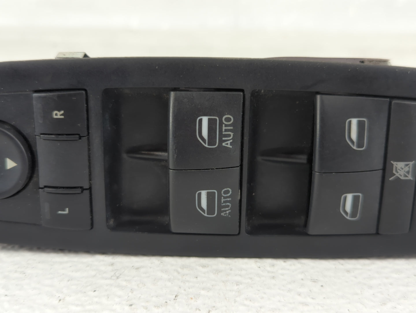 2014 Dodge Caravan Master Power Window Switch Replacement Driver Side Left P/N:68110866AA Fits OEM Used Auto Parts - Oemused
