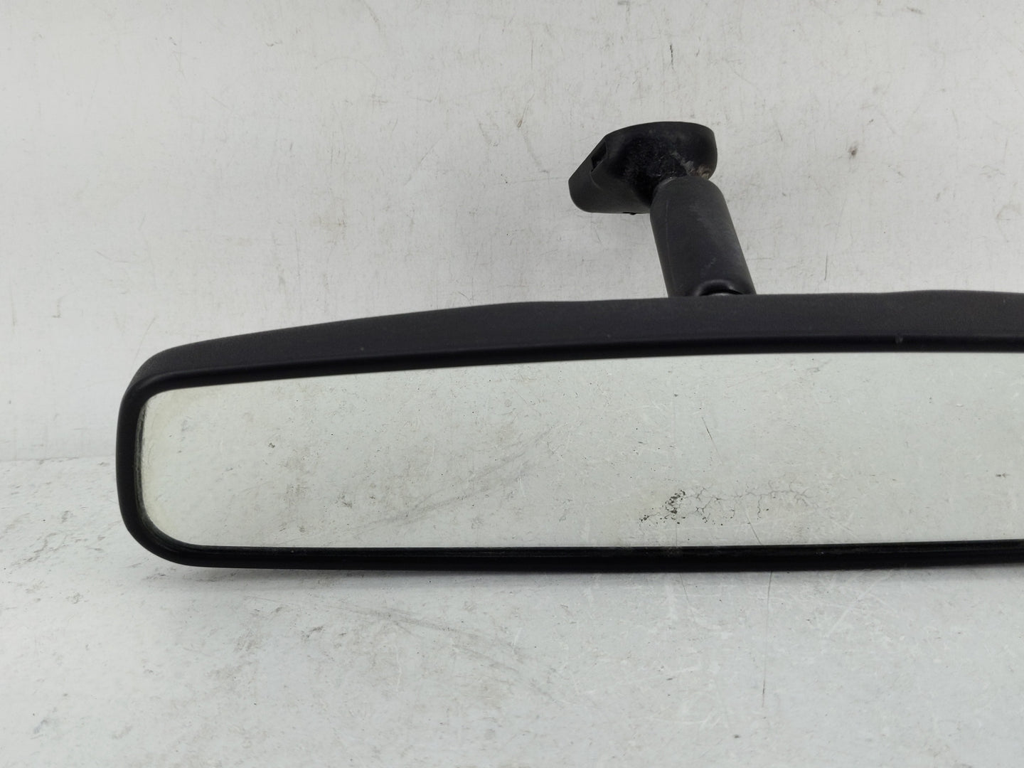 2014 Dodge Caravan Interior Rear View Mirror Replacement OEM P/N:E8011083 Fits OEM Used Auto Parts - Oemusedautoparts1.com