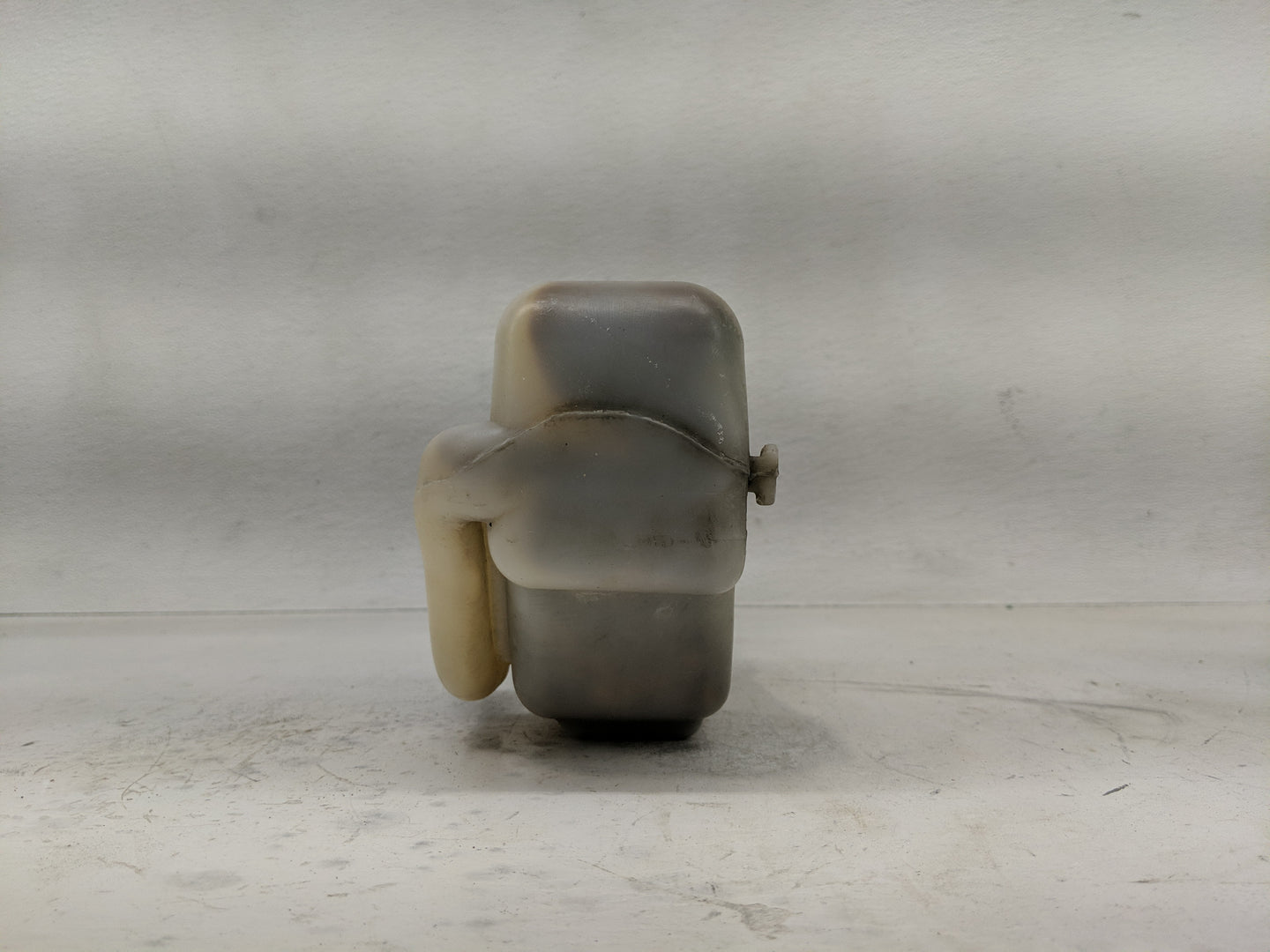 Dodge Caravan Windshield Washer Fluid Reservoir Bottle Oem - Oemusedautoparts1.com