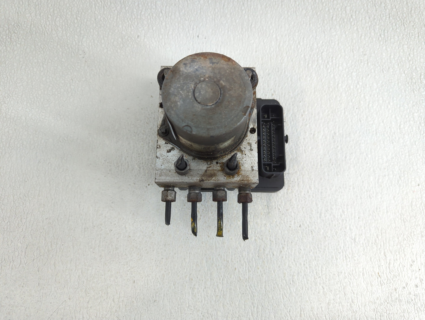 2014 Dodge Caravan ABS Pump Control Module Replacement Fits OEM Used Auto Parts - Oemusedautoparts1.com