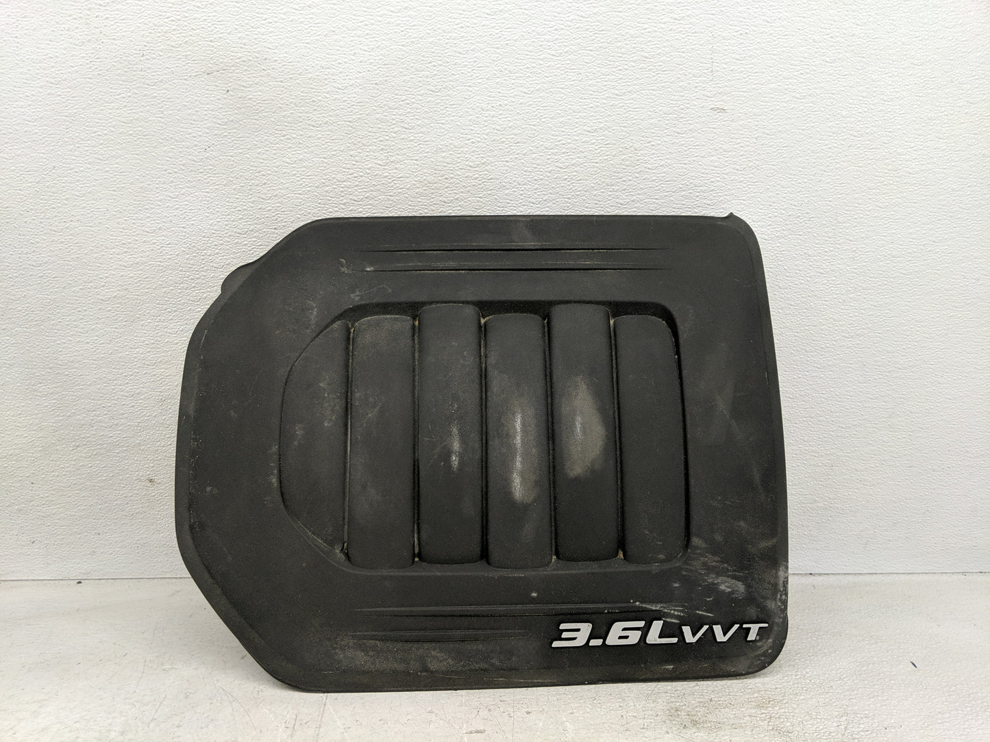 2014 Dodge Caravan Engine Cover - Oemusedautoparts1.com