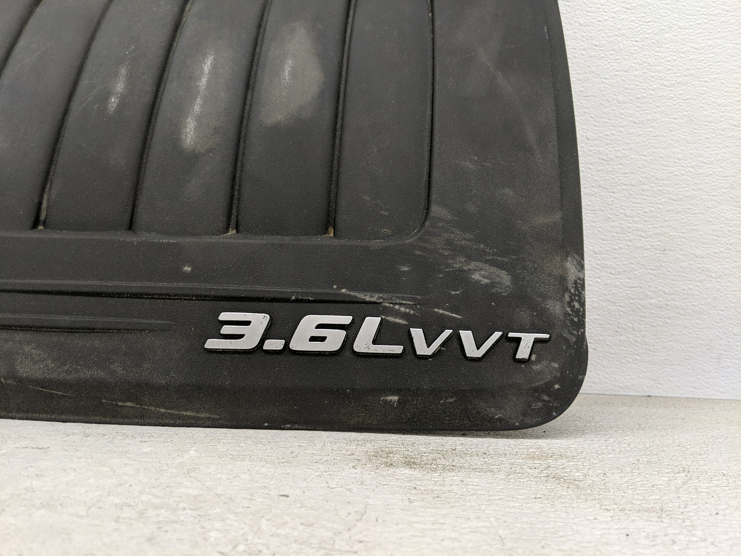 2014 Dodge Caravan Engine Cover - Oemusedautoparts1.com