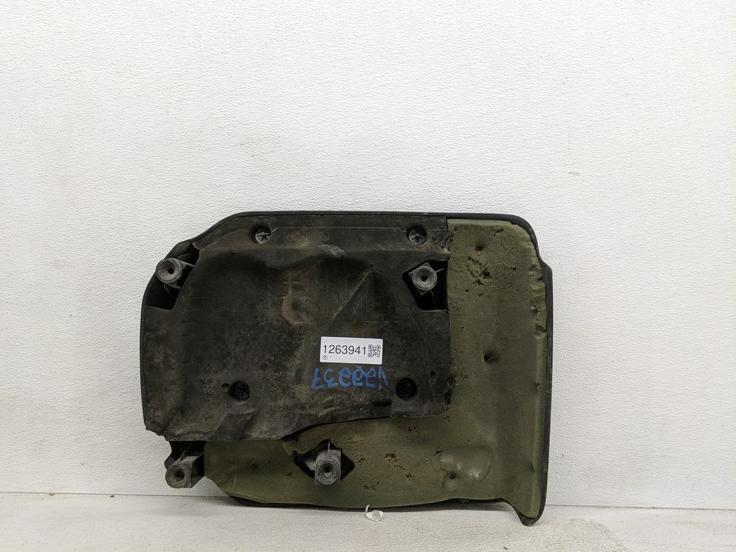 2014 Dodge Caravan Engine Cover - Oemusedautoparts1.com