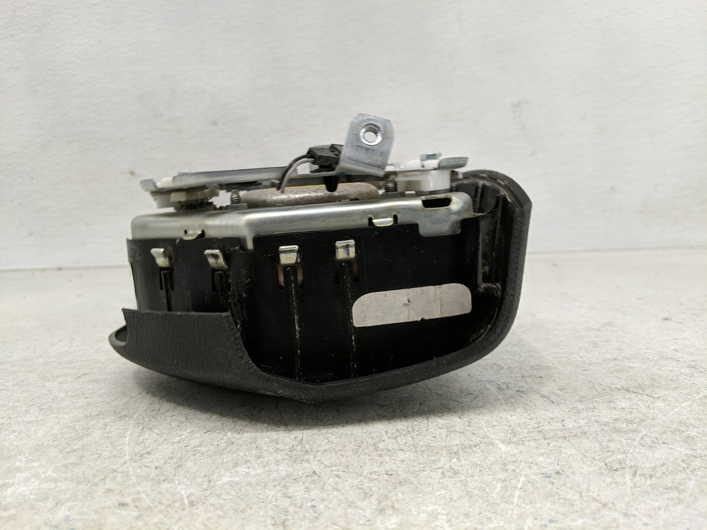 2014 Dodge Caravan Air Bag Driver Left Steering Wheel Mounted Fits Fits 2012 OEM Used Auto Parts - Oemusedautoparts1.com