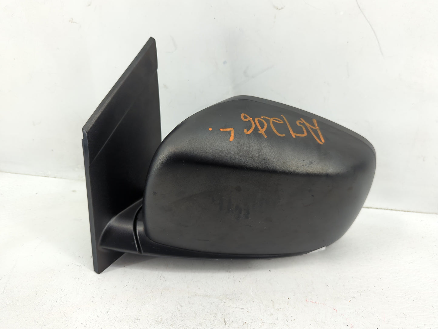 2014 Dodge Caravan Driver Side View Mirror - Left Door Mirror OEM Used - Oemusedautoparts1.com