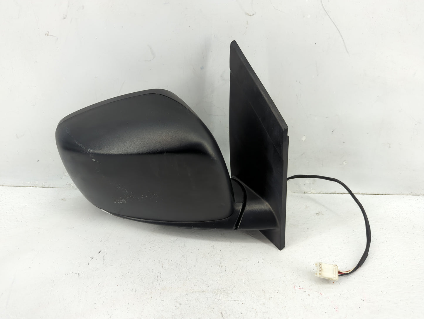 2014 Dodge Caravan Passenger Side View Mirror - Right Door Mirror OEM Used - Oemusedautoparts1.com