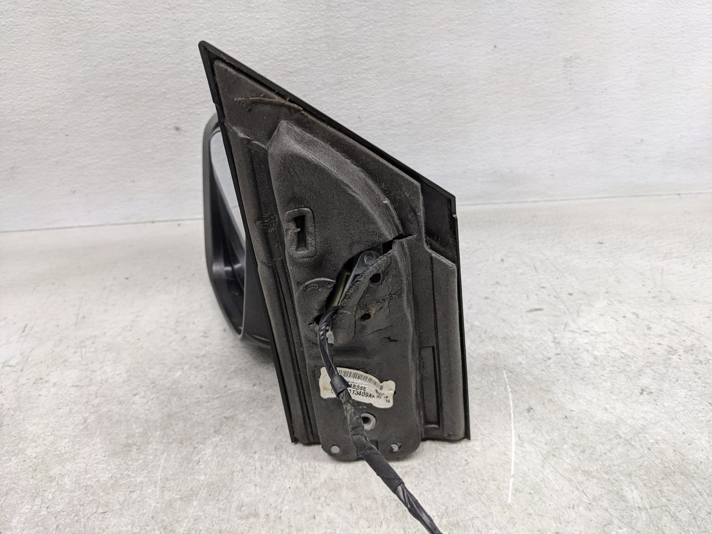2014 Dodge Caravan Driver Side View Mirror - Left Door Mirror OEM Used - Oemusedautoparts1.com