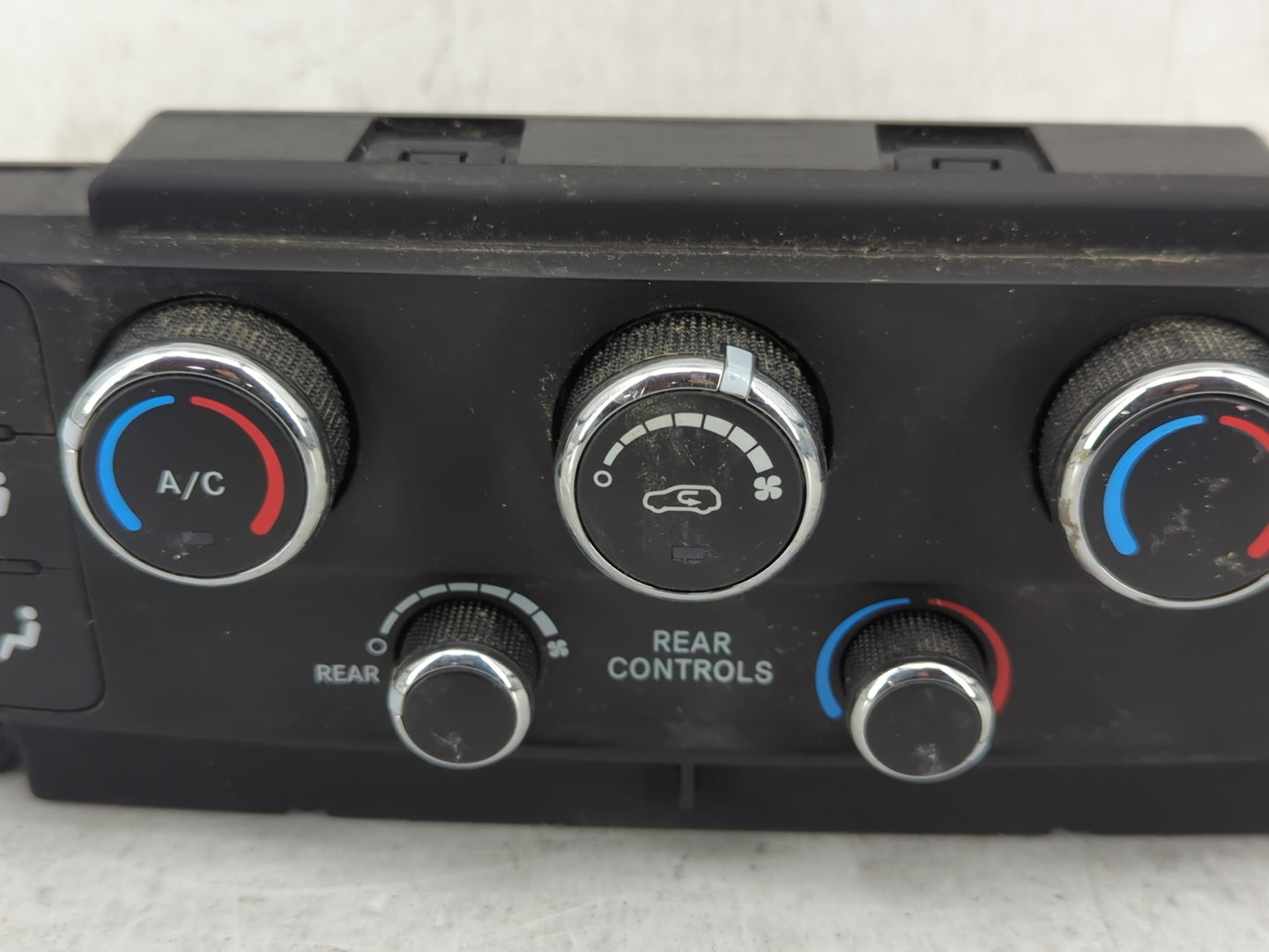2014 Dodge Caravan Climate Control Module Temperature AC/Heater Replacement P/N:55111240AF Fits OEM Used Auto Parts - Oemuse